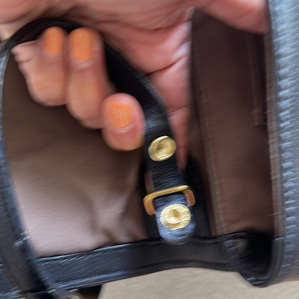 100% Leather J. Crew clutch Crossbody with Removable Straps. - Picture 6 of 6